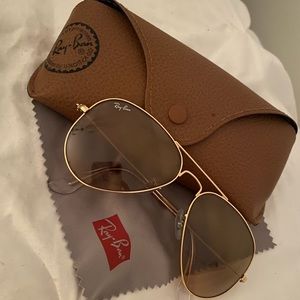 Ray-ban rb 3025 aviator large metal sunglasses